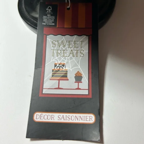 Sweet Treats Halloween Cake Ghost Pumpkins Candy Icing Decoration - Picture 11 of 11